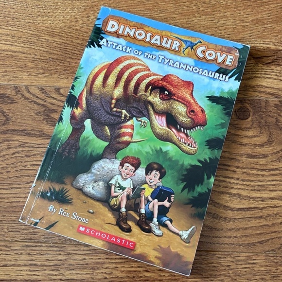 Dinosaur Cove: Attack of Tyrannosaurus by: Rex Stone paperback book - Picture 1 of 3